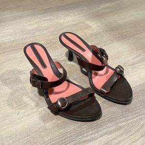 90’s Nine West kitten heel sandals